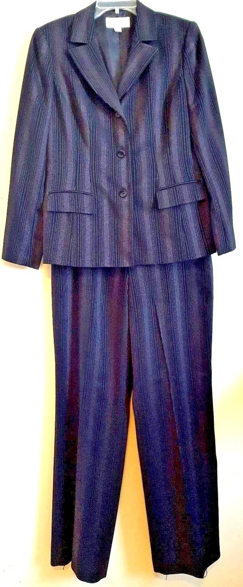 Salón de clases Pila de veneno LIZ CLAIBORNE SUITS RN 52438 Women's 2-Piece Pin-Stripe Lined Pant Suit Size: 12 | eBay Salón de clases Pila de veneno LIZ CLAIBORNE SUITS RN 52438 Women's 2-Piece Pin-Stripe Lined Pant Suit Size: 12 | eBay