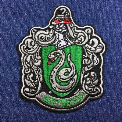 Harry Potter Slytherin Zauberer 11 cm x 9,5 cm bestickt Patch - zum Aufbügeln / Aufnähen