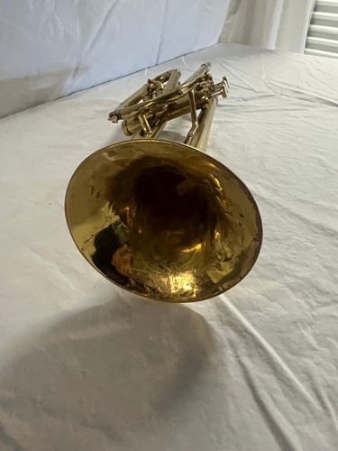 Elkhorn Getzen Cornet With Hard Case - Picture 5 of 9