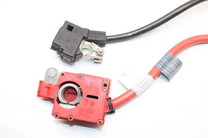 2012 宝马 750Li F02 SEDAN #282 电池负性和正端 — 第 4/4 张图片