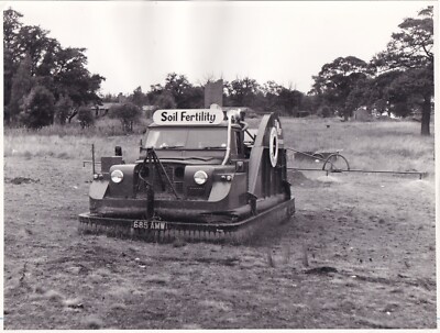LAND ROVER BODENFRUCHTBARKEITSFAHRZEUGFOTO.