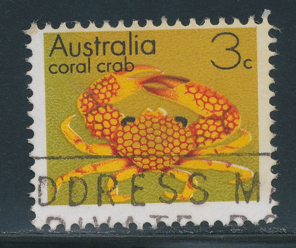 AUSTRALIA 1973 3 C. coral crab VFU ERROR/VARIETY: BACKGROUND OLIV BROWN - Image 2 of 3