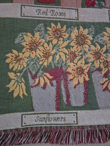 Vintage American Farmhouse Woven Tapestry Throw Blanket - 193cm L x 128cm W - Picture 23 of 24