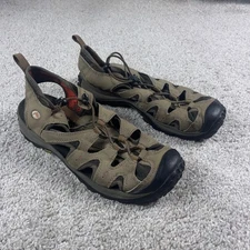 Simms Shoes Mens 8 Brown Streamtread Fishing Hiking Outdoors VIbram Sandals