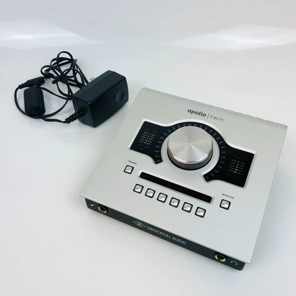 Universal Audio Apollo Twin DUO Thunderbolt Audio Interface Great Condition Used - Image 2 of 4