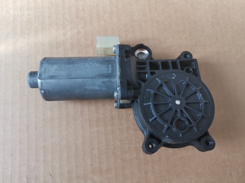BMW E46 Fensterhebermotor  83620640