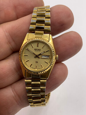 Seiko watch 3E23-0A60 Women's Day Date New battery working