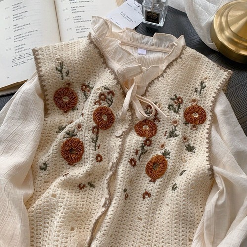 Spring Women Handmade Crochet Vintage Jacquard Crochet Vest Waistcoat Tops - Picture 9 of 16