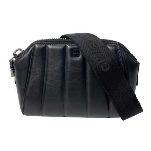 Givenchy Antigona U Leather Crossbody Body Bag Black Men Adjust Strap Authentic