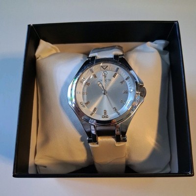 Invicta Gabrielle Union Lady Quartz Diamond Watch 23250 White Leather Strap WR