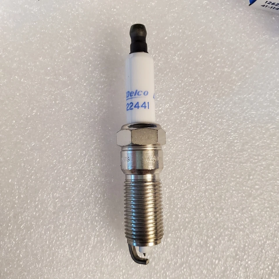 NEW GENUINE GM ACDelco Iridium Spark Plugs 41-114 12622441 Set Of 4 - Image 4 of 4
