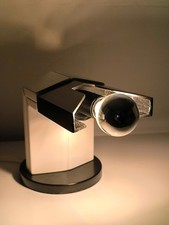 Lampada da tavolo vintage space age a gomito in metallo bianco e nero anni 70