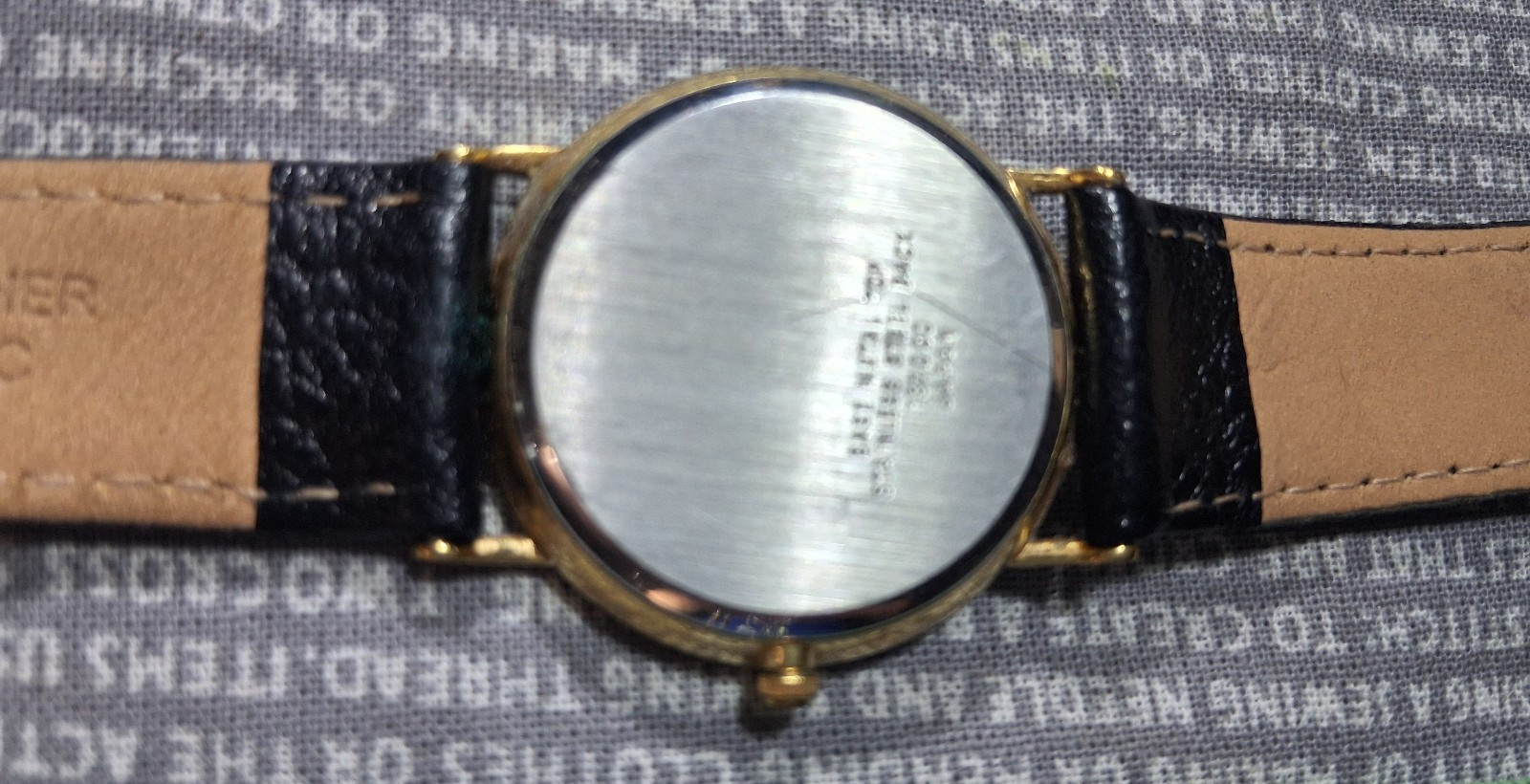 Vintage Unworn Accurist Quartz Movement Wrist Watch Leather Strap image 4