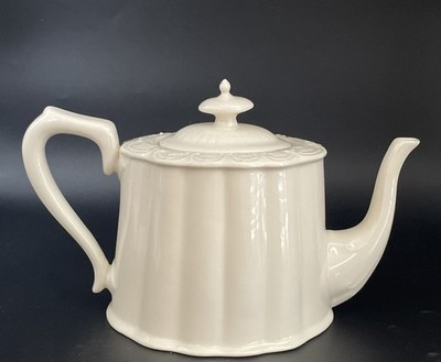 Vintage I Godinger & Co. Ivory & Lace Off White Teapot Excellent Condition!
