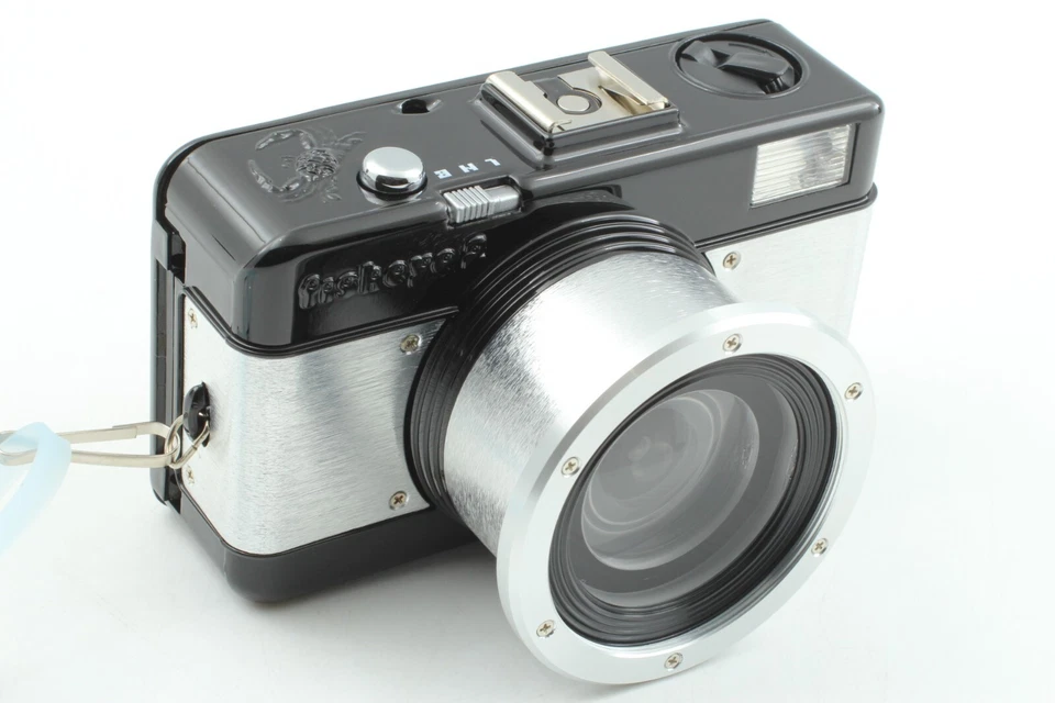 [💥Top MINT IN Box w/circle cutter] Lomography Fisheye 2 Black 35mm Film Camera - Image 4 of 4