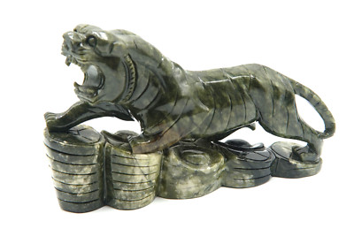 Tiger aus grüner Jade Nephrit Jade-Skulptur 2100 g Tiger Figur