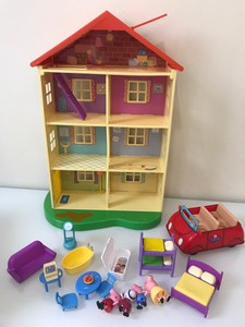 peppa pig lights and sounds family home playset