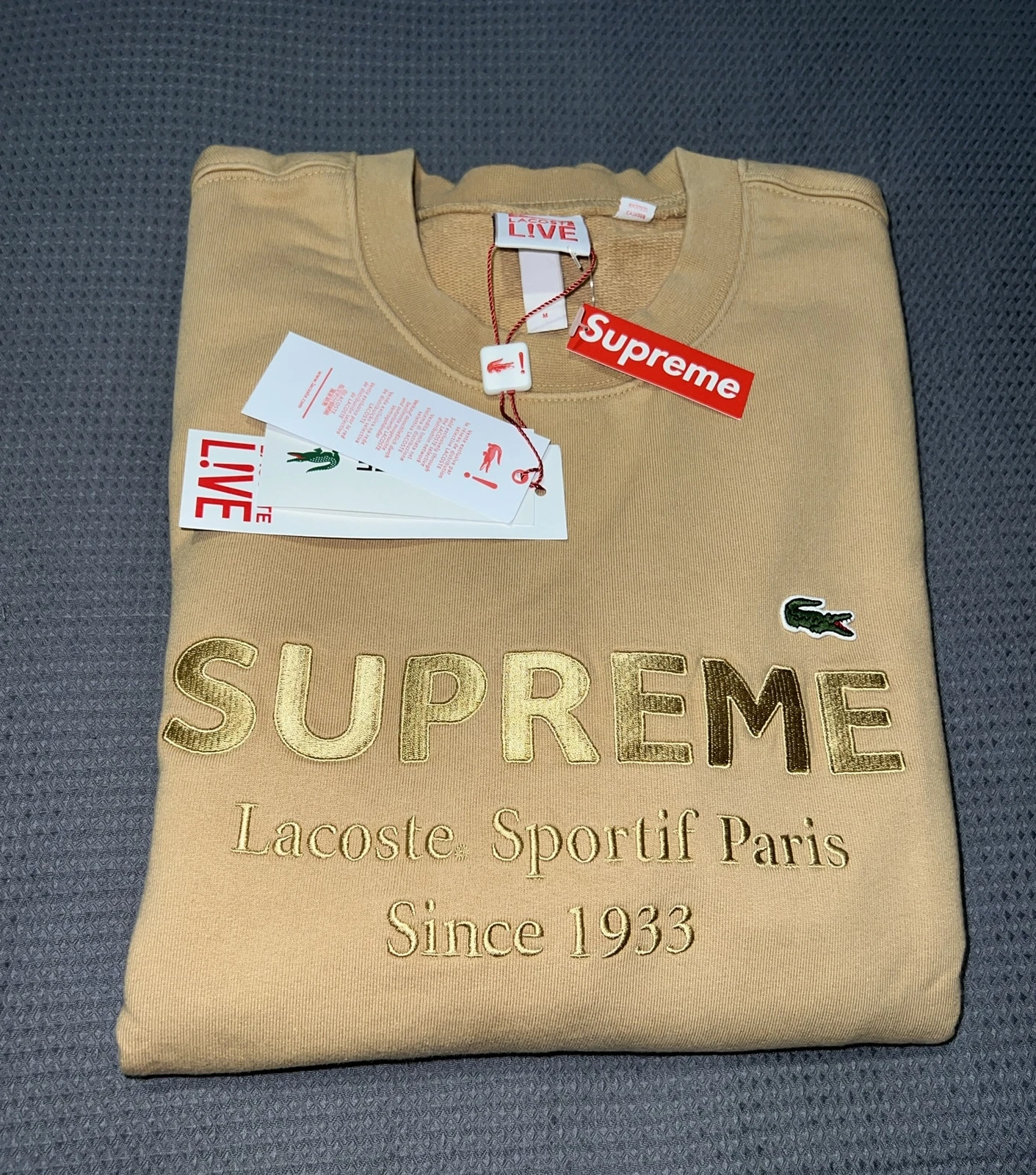 Sweat shirt Lacoste x Supreme Crewneck/marron clair/taille Med/SS18/BNWT/super rare !