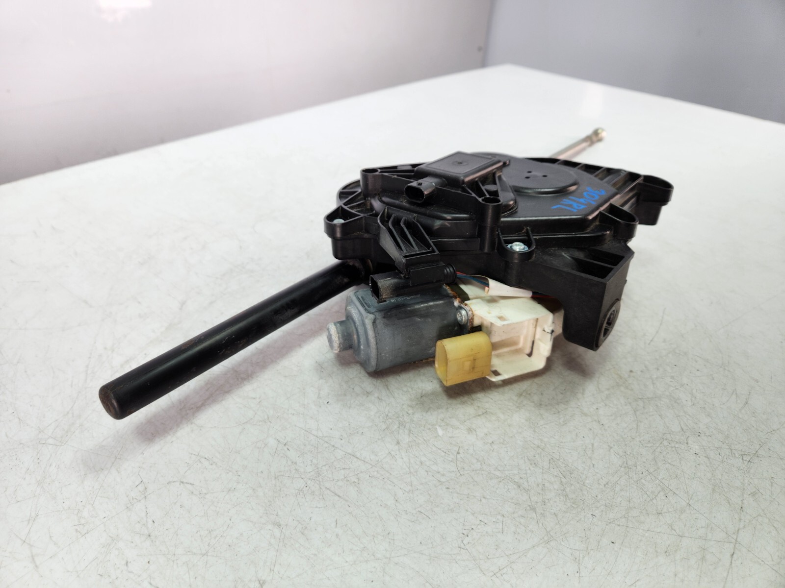✅10-14 OEM Rolls-Royce Ghost RR4 Rear Left Driver Side Door Closing Assist
