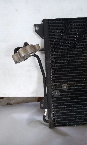 Condensador aire acondicionado audi q7 07-15 Foto 2 de 4