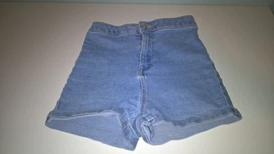short "en jean "JENNIFER" (taille 32) - Photo 1/3