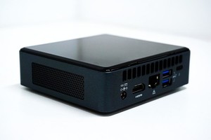 Intel Nuc8i7hvk | eBay