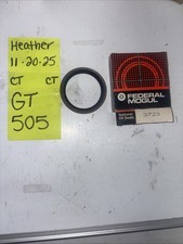 (1) FEDERAL MOGUL NATIONAL OIL SEAL PART NUMBER 3723 NOS OEM. MADE IN THE USA.
