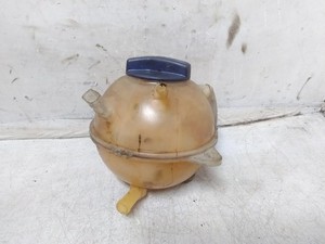 VW BORA 1J2 Ausgleichsbehälter 1J0121403B 1.90 Diesel 66kw 2000 27719078