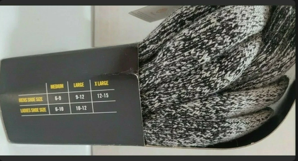 Realtree Dry Knit Thermal Heavyweight Socks 2-Pair Grey Size Medium - Image 4 of 4