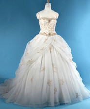 Luxury Wedding Dresses Beading Ruched Champagne Lace Applique A Line Bridal Gown