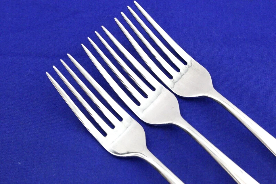 3 HORQUILLAS DE CENA Wallace Sadie 8 1/4" cubiertos de acero inoxidable brillantes China Ridge Center Foto 2 de 4