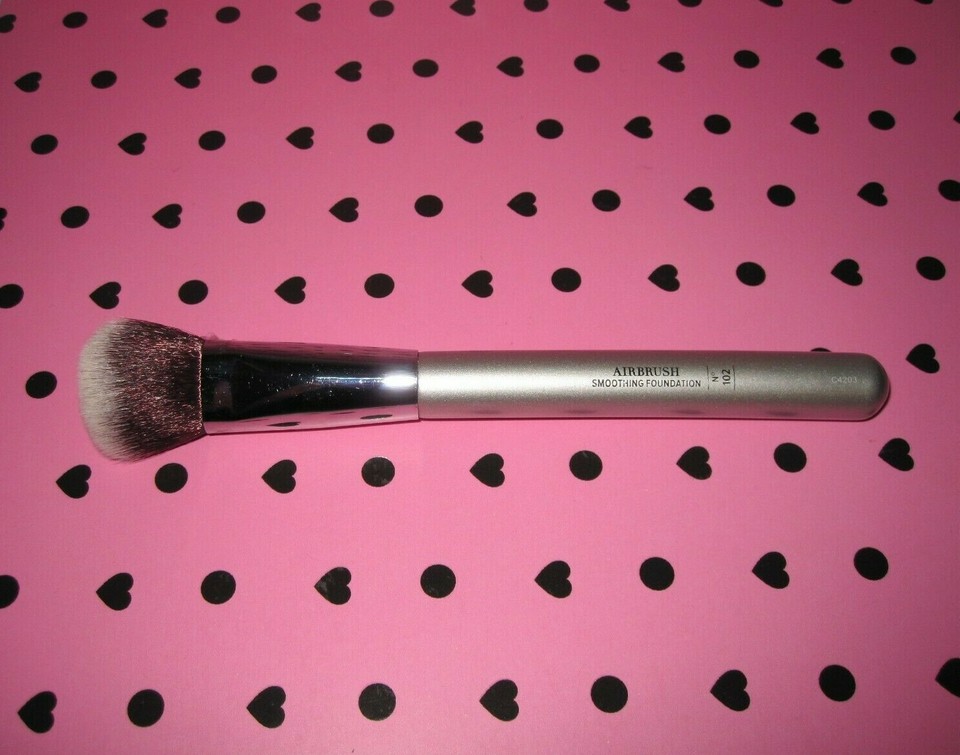 IT Brushes For ULTA Airbrush Smoothing Foundation Brush 102 eBay