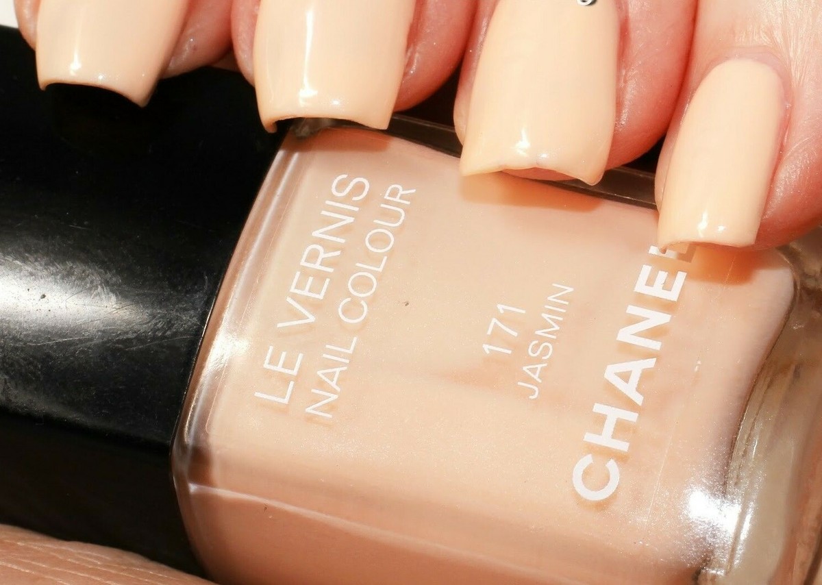 CHANEL Vernis JASMIN 171 Cream Beige Pearl Nude NIB Nail Polish