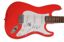 PETER BUCK & MIKE MILLS SIGNED AUTOGRAPH FENDER ELECTRIC GUITAR REM W/ JSA COA