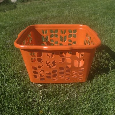 Vintage Rubbermaid Square Orange Tulip Flower Floral 2968 Laundry Basket Plastic