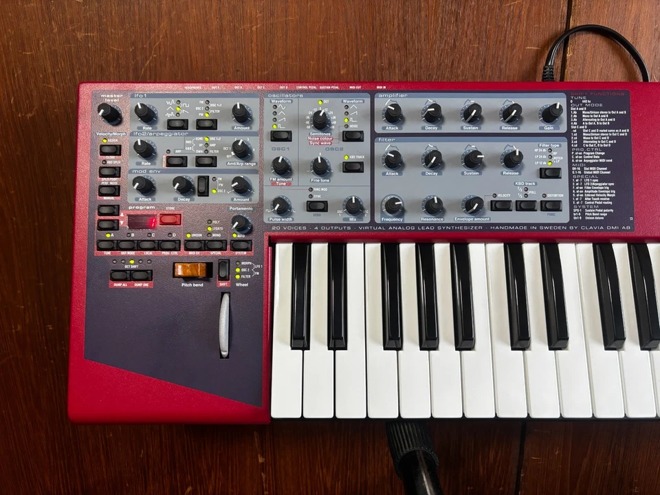 Clavia nord lead 2x 20-voice Analog Modeling Synthesizer w/ gig bag - Image 2 of 4