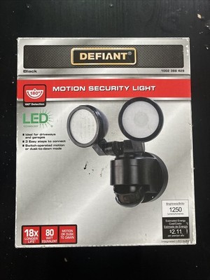 DEFIANT Motion-Activated Security Light LED Hardwired 180 degree detection Black