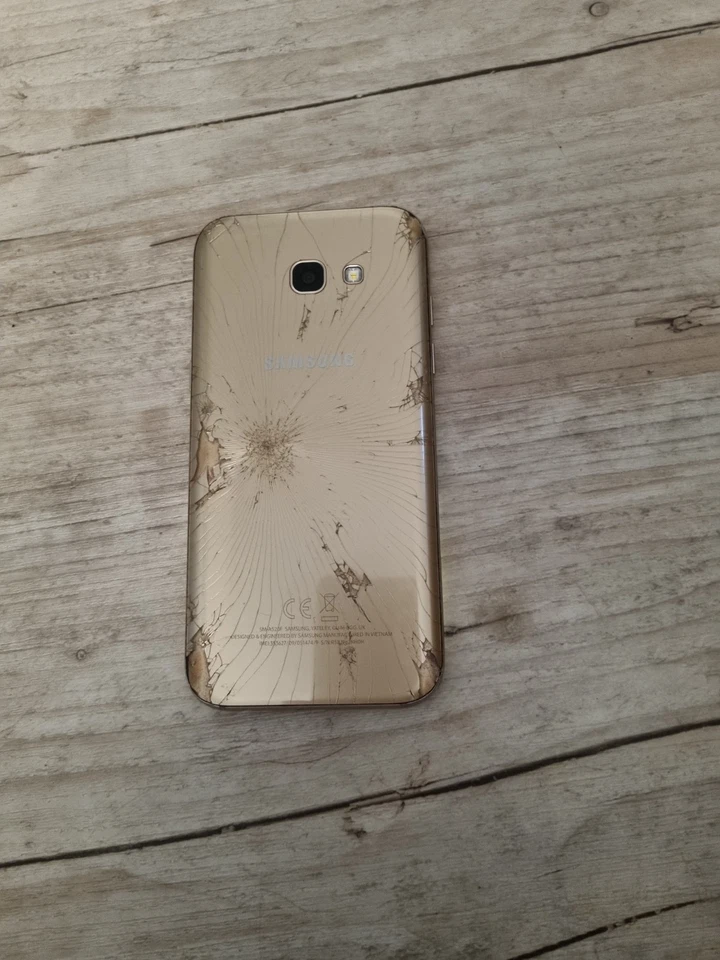 Samsung Galaxy A5 (2017) SM-A520F - 32GB - Gold (Ohne Simlock) (Einzel SIM) - Bild 2 von 2