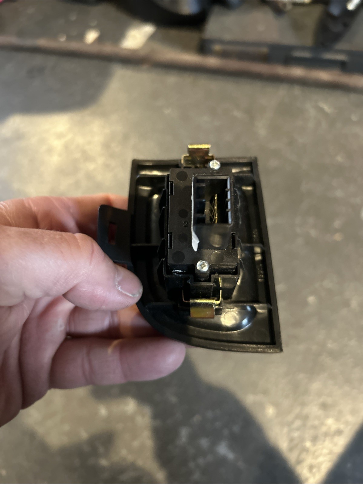 03-13 Maserati Quattroporte M139 Rear Left Passenger Window Control Switch OEM