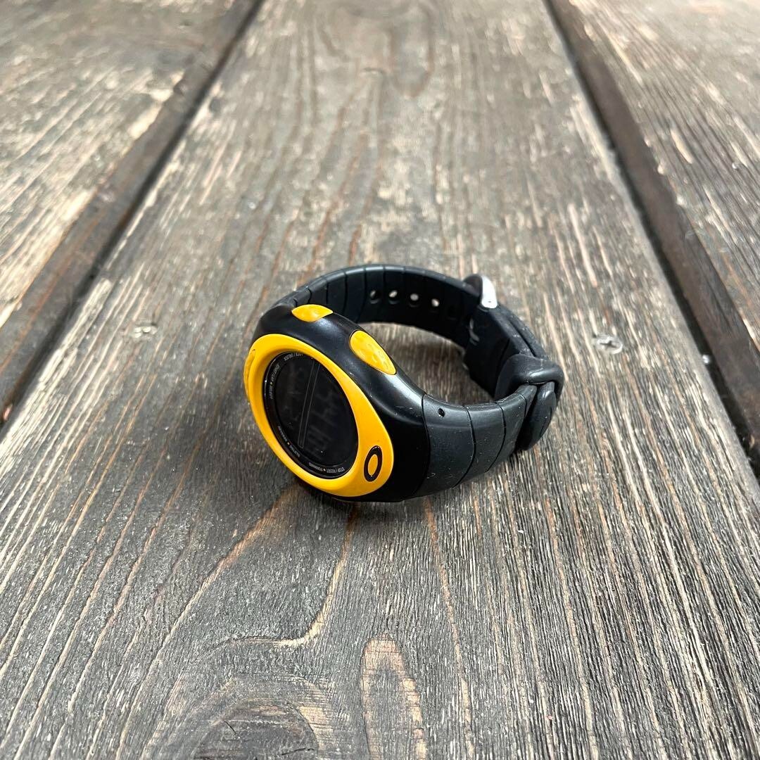 Oakley D-1 Digital Watch - Vintage 2000s Y2K, Excellent Condition