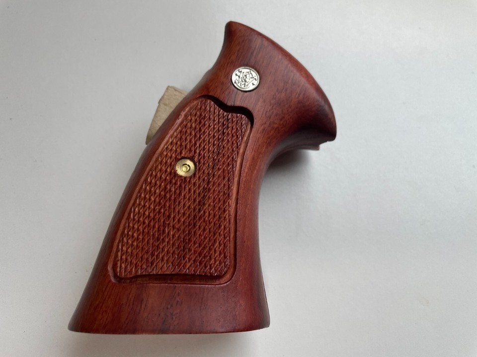 New Checker Wood Decorative Grips for S&W, K/L ROUND BUTT 686 ...