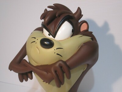 Rare 2000 Warner Brothers Looney Tunes Tasmanian Devil Statue