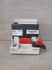 Honeywell XFL822A with base XS821-22 Analog Output Module