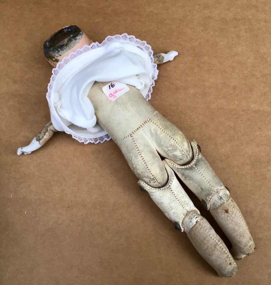 RARA Hermosa Muñeca Antigua de Lata de 11 Pulgadas - Cuerpo de Cuero Kidd en Cabeza de Hombro de Estaño Foto 3 de 4