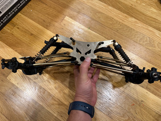 Redcat Racing Everest 1/10 Scale Crawler Metal Chassis Read
