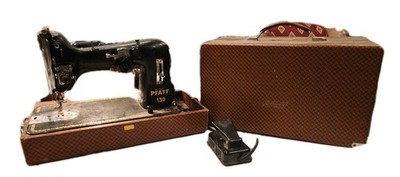 Vintage 1950s PFAFF 130 Sewing Machine  W/ Case & Pedal Western Germany