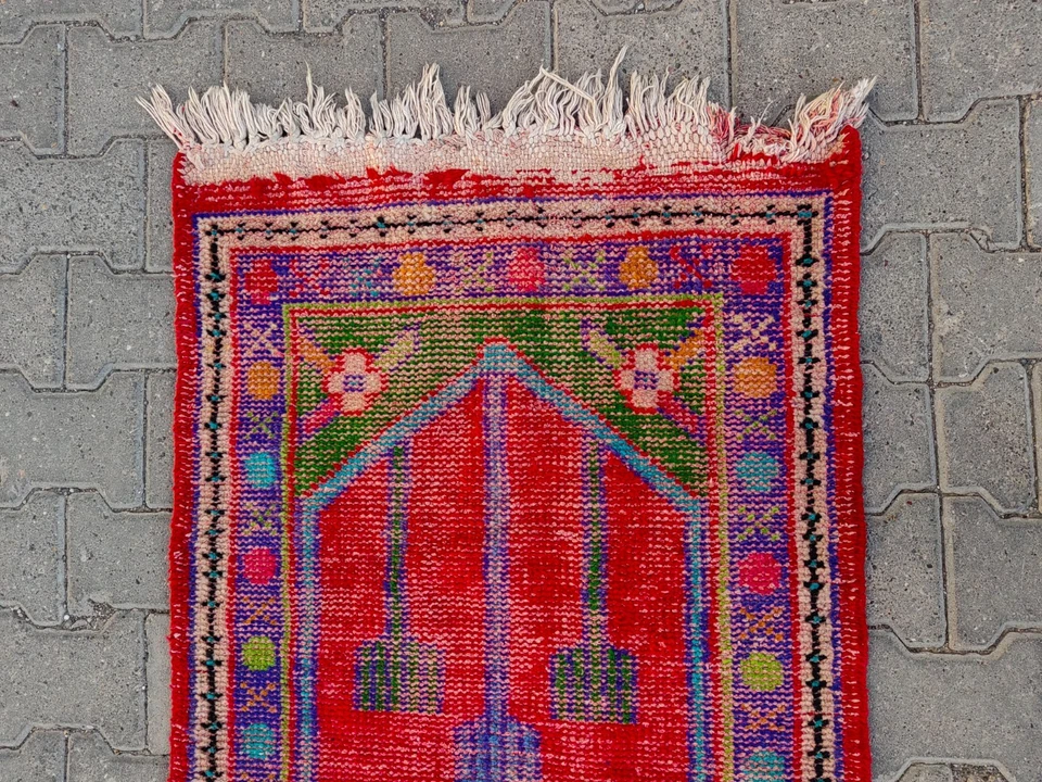 Vintage Turkish Small Rug 4.9x2.6 ft | Red Prayer Motif, Colorful Anatolian - Image 3 of 4