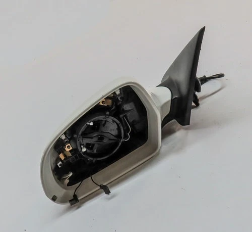 15-18 AUDI Q3 8U LEFT DRIVER HEATED DOOR MIRROR HOUSING NO GLASS (White)