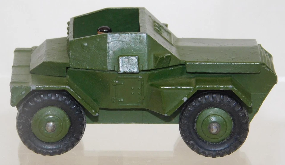 Coche Scout Dinky 673 Super LIMPIO VINTAGE con conductor EN CAJA Meccano Army 1/43 O dcst Foto 4 de 4