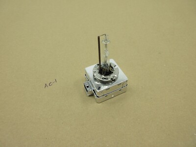 OEM PHILIPS XenStart D3S Xenon HID Light Bulb 9285304244S Original Germany Used